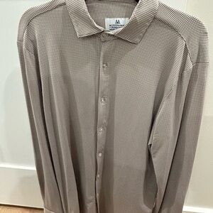Mizzen+Main Taupe Houndstooth Button Down Shirt
